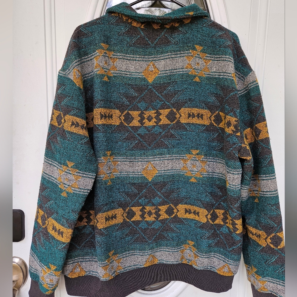 Men's Geometric Aztec Pattern Sweater - Teal and Yellow - Picture 9 of 10